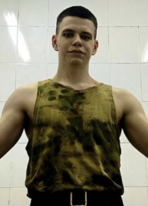 Александр из Астрахани 21 год