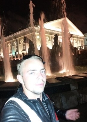 Александр, 29, Россия, Калач