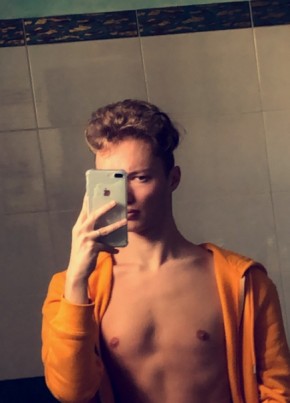 Anthony K, 25, République Française, Clermont-Ferrand