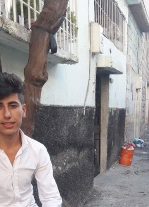 Muhammed, 22, Türkiye Cumhuriyeti, İvrindi