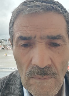 Nevzat, 71, Türkiye Cumhuriyeti, İstanbul