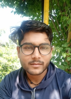 Govind saxena Go, 33, India, Khutar