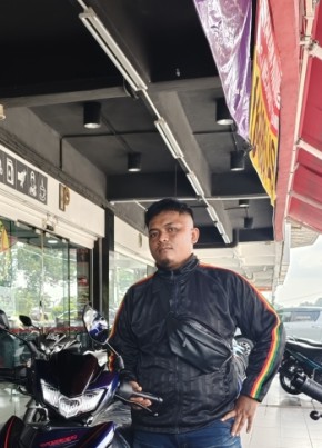 Mohd Nabil, 27, Malaysia, Klang