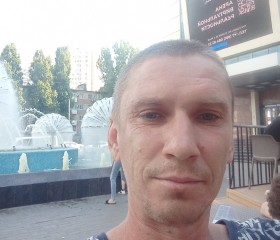 Виталий, 18 лет, Ростов-на-Дону