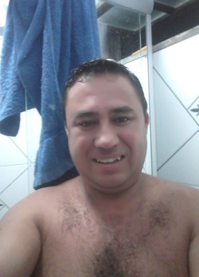 Adriano borges из Tijucas 45 лет