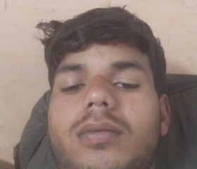 Anil Kumar Yadav, 18 лет, Muzaffarpur