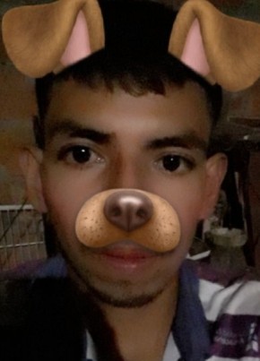 George Choez, 21, República del Ecuador, La Troncal