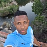 Omphile, 18  , Nelspruit