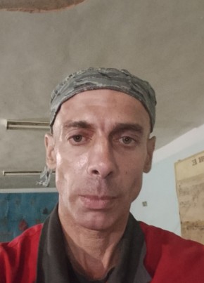 Эдуард из Аткарска 47 лет