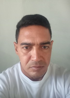 Geovanni Guzmán, 48, República de Cuba, La Habana