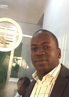 dior, 46, République du Sénégal, Tiébo