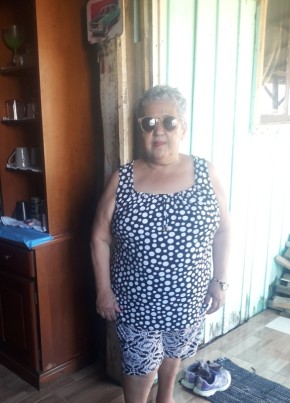 Maria, 64, Brazil, Joinville