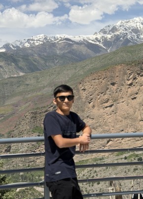 Ramzidin из Denov 18 лет