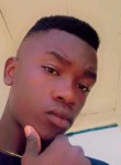 Carlos, 21  , Ngaoundere