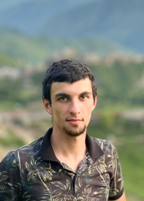 Арсен из Каспийска 23 года