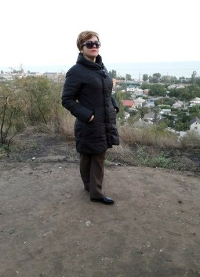 Elena, 55, Ukraine, Mariupol