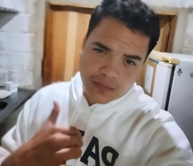 Hugo, 25, Maceio
