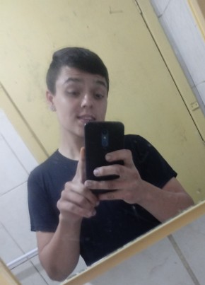 Henrique, 21, República Federativa do Brasil, Campo Largo