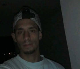 Juan José Cascan, 21, David