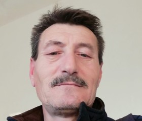 Refik, 53 года, София