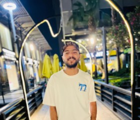 Emooo, 27, Cairo