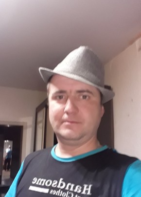 Антон, 38, Россия, Коркино