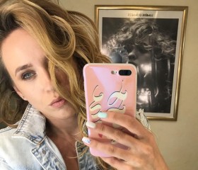 Albina, 25, Berlin