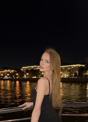 Alisa из Москвы 19 лет