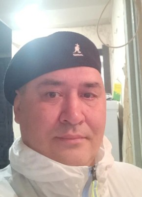 Борис из Верхнего Уфалея 53 года