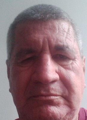 Gomes из Recife 65 лет