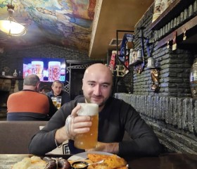 Yanis, 36, Tbilisi