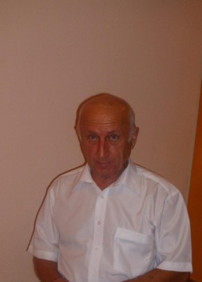 Василий, 68, Россия, Свободный