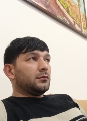 Али из Владивостока 35 лет