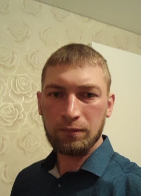 Артём, 37, Россия, Ялуторовск