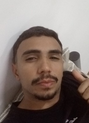 Tiago из Embu Guaçu 25 лет