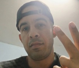 Angel, 33, Santiago de Cuba