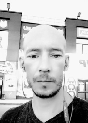 Иван из Омска 42 года