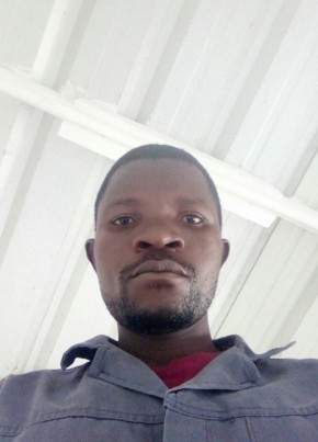 GEORGE CHIGOME, 34, Malaŵi, Lilongwe