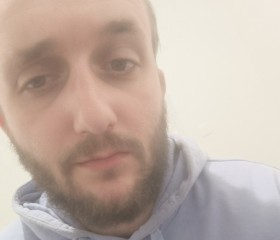 Aaron, 26, Angers