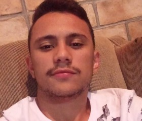 Rafael, 22 года, Brodósqui