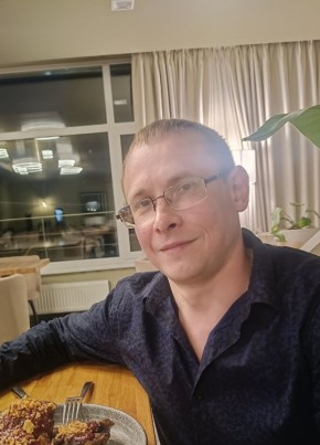 Andrey Frolov, 38, Russia, Moscow