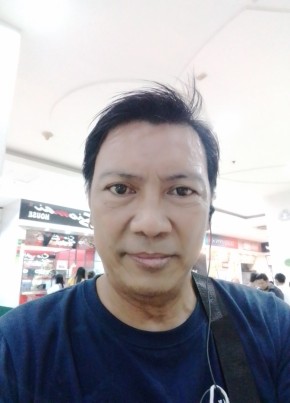 Edwin Paragas, 49, Pilipinas, Quezon City