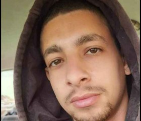 Moumen, 26, El Attaf