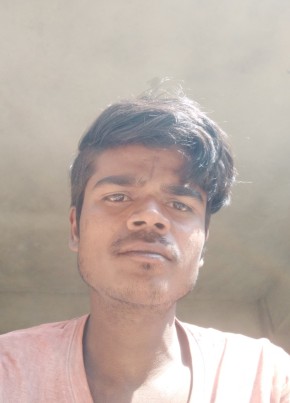 Arvind Kumar, 18, India, Mokokchūng