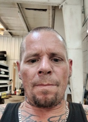 Frank, 48, United States of America, Jackson (State of Tennessee)