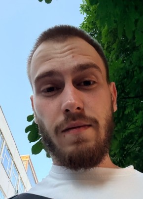 Кирилл из Серпухова 24 года