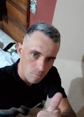Alexandre, 30, República Federativa do Brasil, Londrina