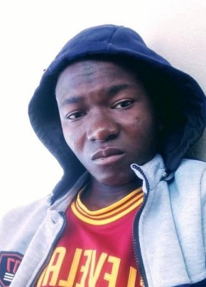 Ousmane из Abidjan 20 лет