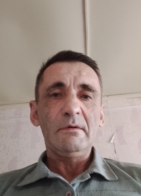 Валерий из Белозёрска 56 лет