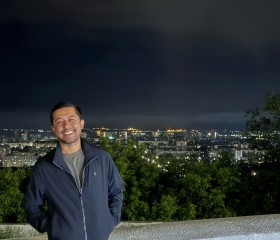 Said, 32, Vienna